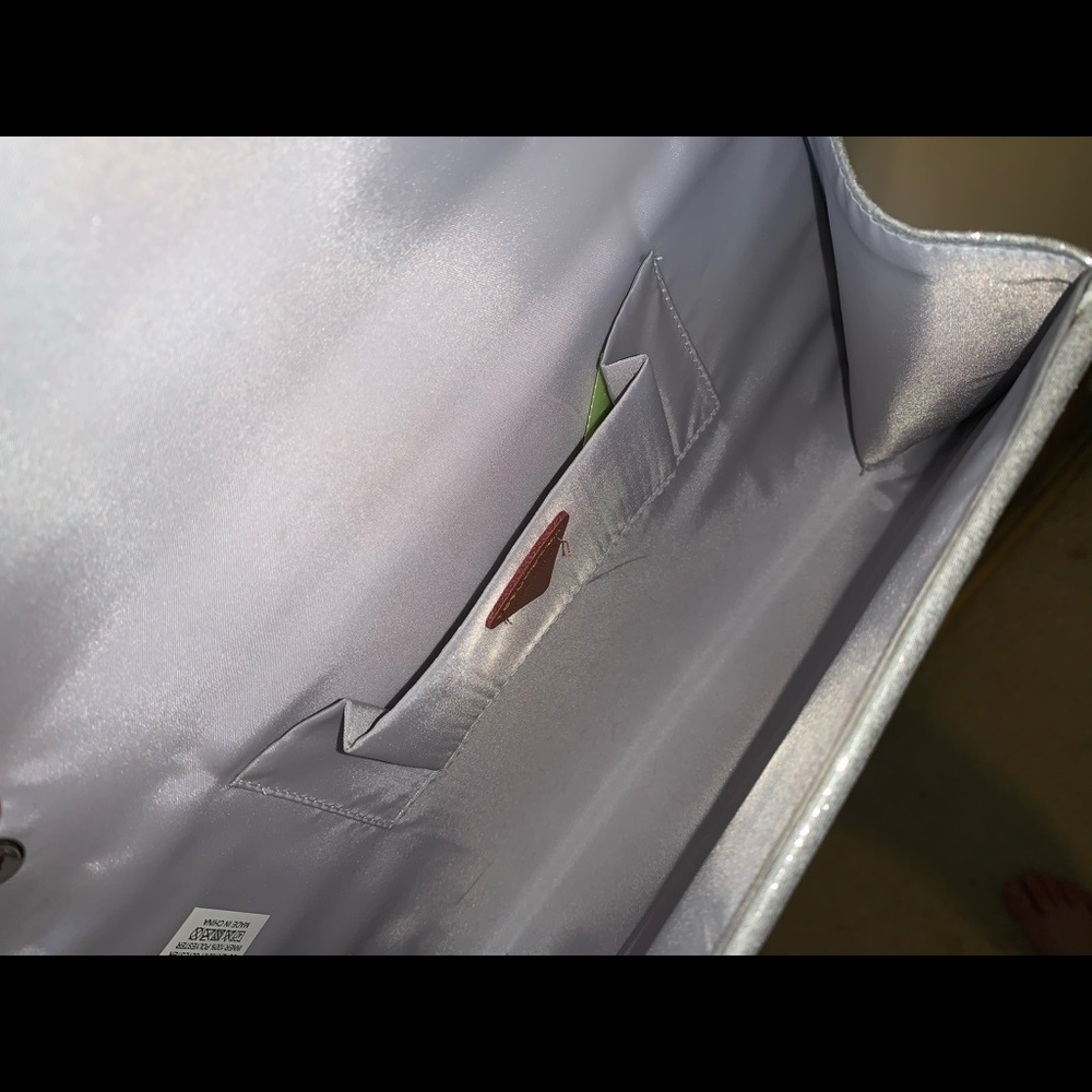 Silver Purse - Picture 5 of 5